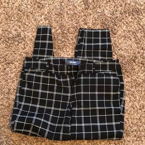 Brand new Old Navy black and white plaid pants